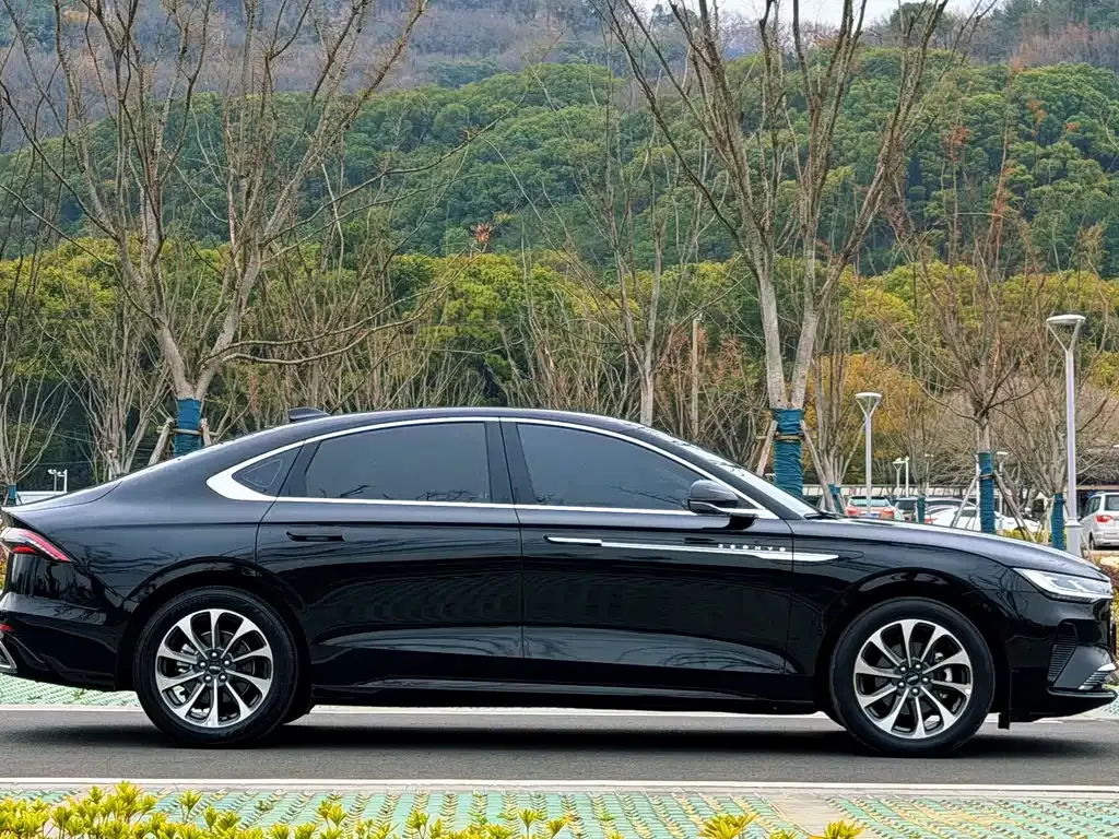 Lincoln Z 2023 из CN, фото 4