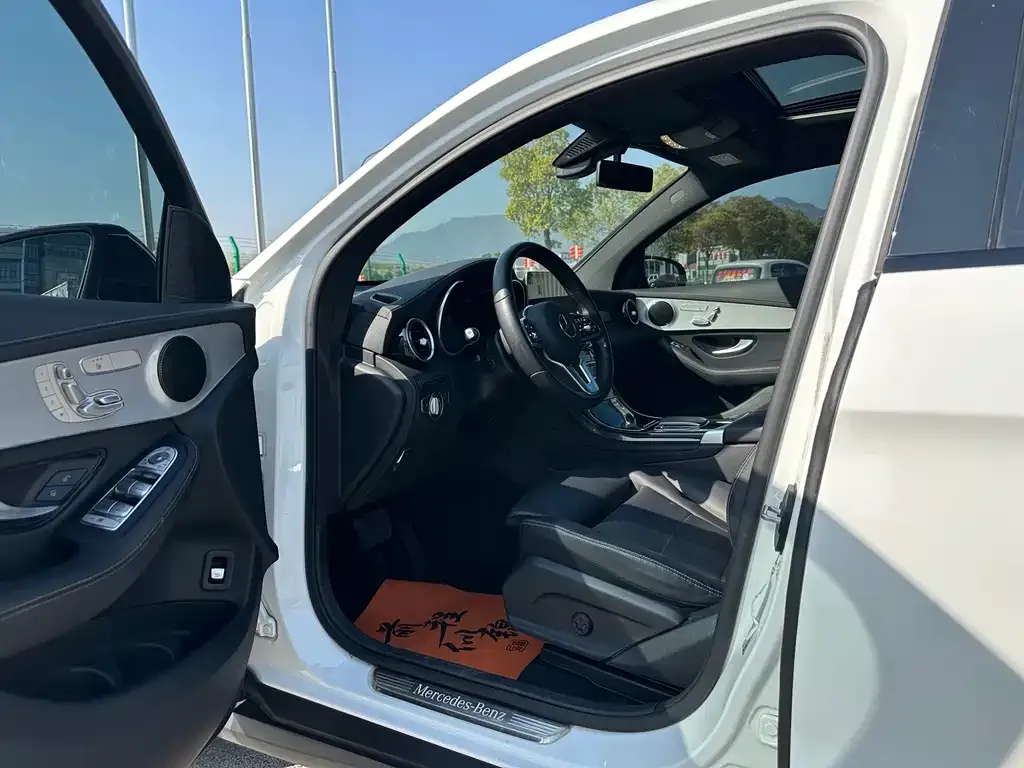 Mercedes-Benz GLC Coupe 2021 из CN, фото 10
