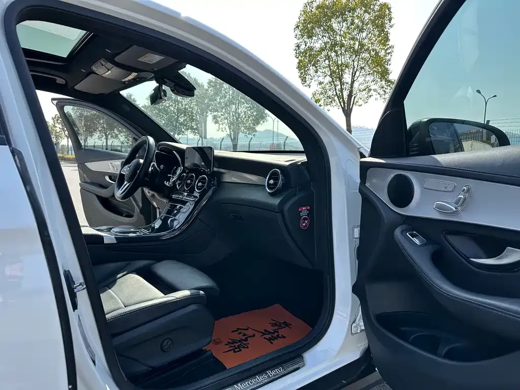 Mercedes-Benz GLC Coupe 2021 из CN, фото 2