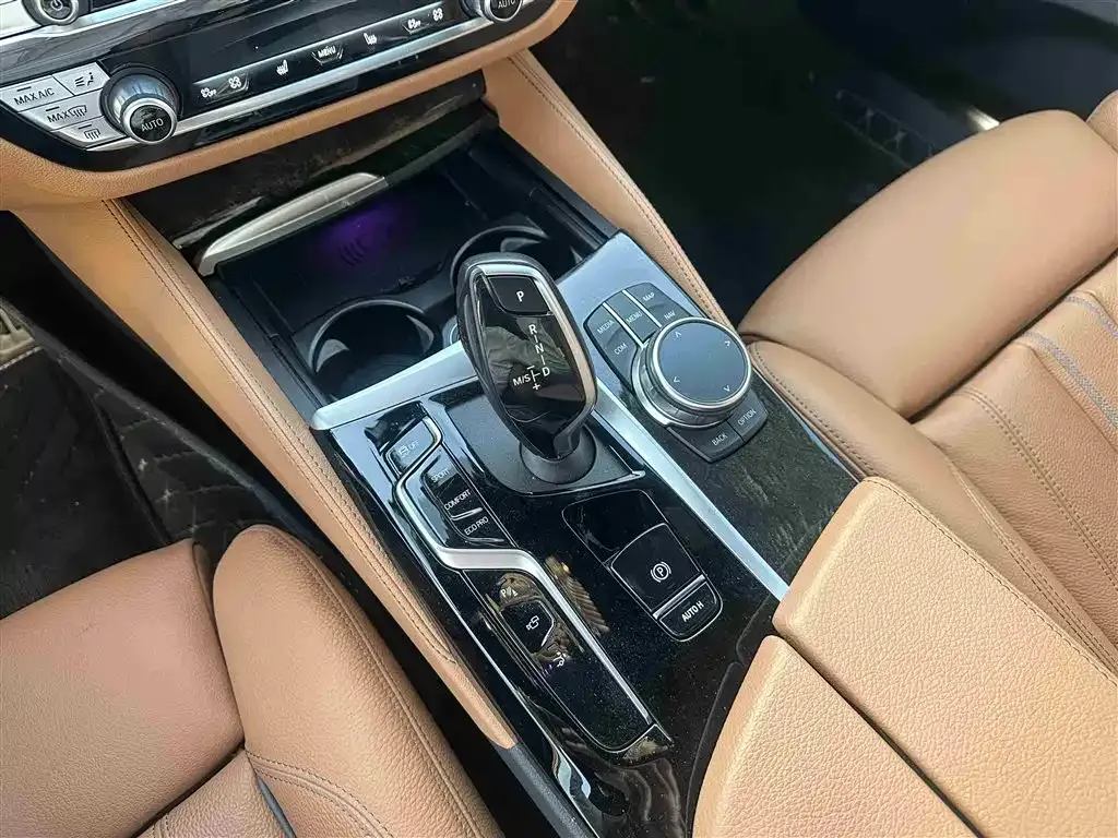 BMW 6 Series GT — фото 8