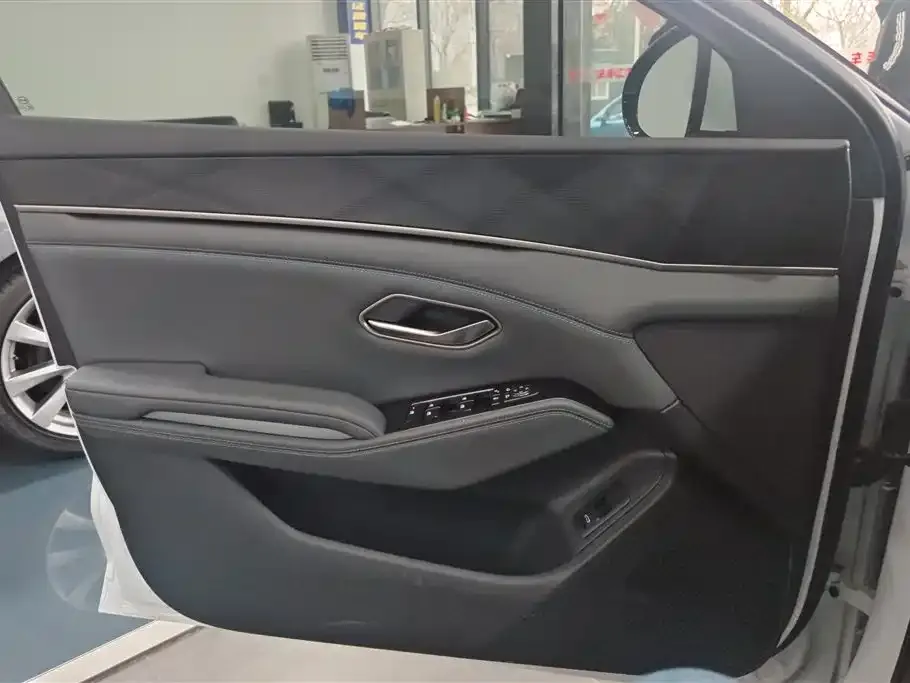 BYD Qin L 2025 из CN, фото 3