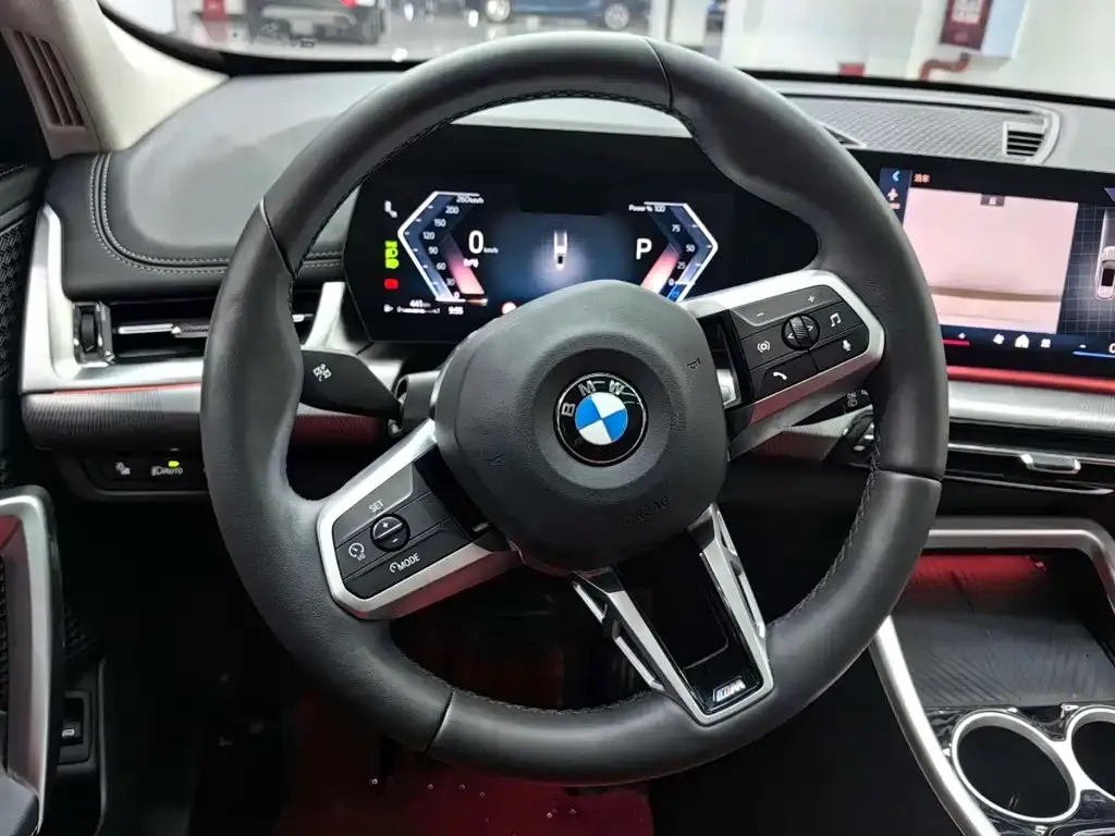BMW X1 — фото 2
