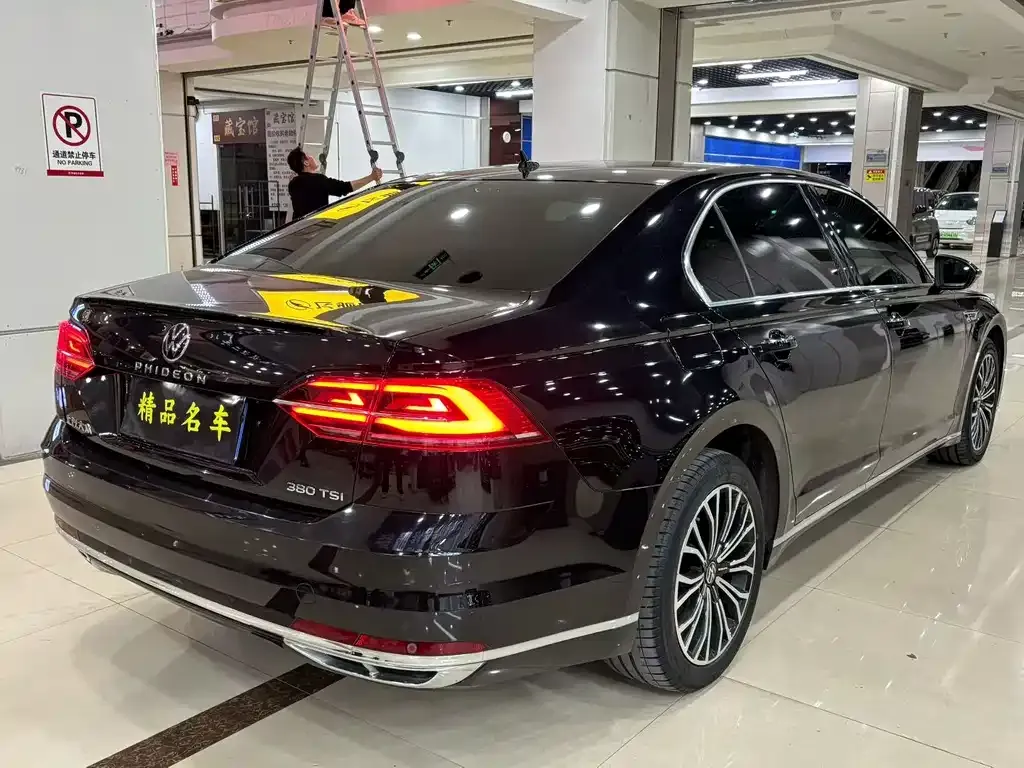 Volkswagen Phideon 2021 из CN, фото 6