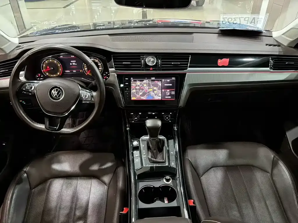Volkswagen Phideon 2021 из CN, фото 8