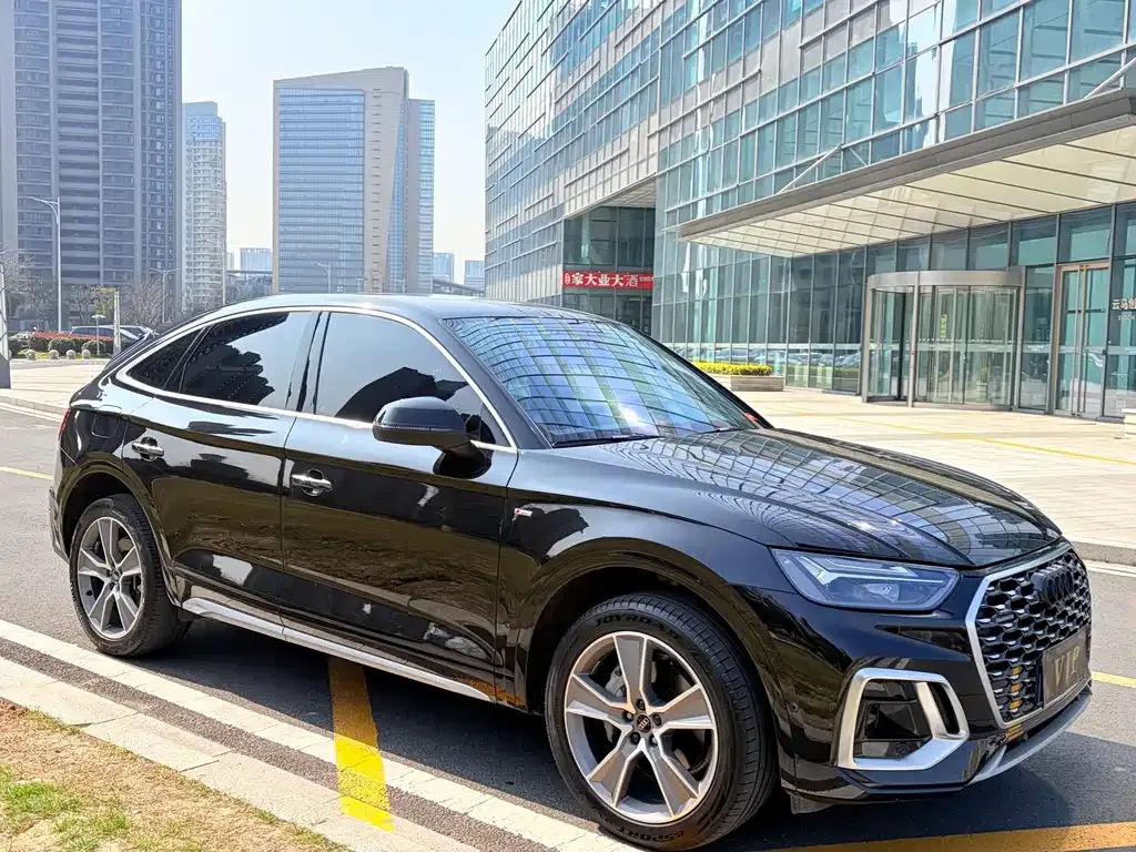 Audi Q5L Sportback 2021 из CN, фото 9