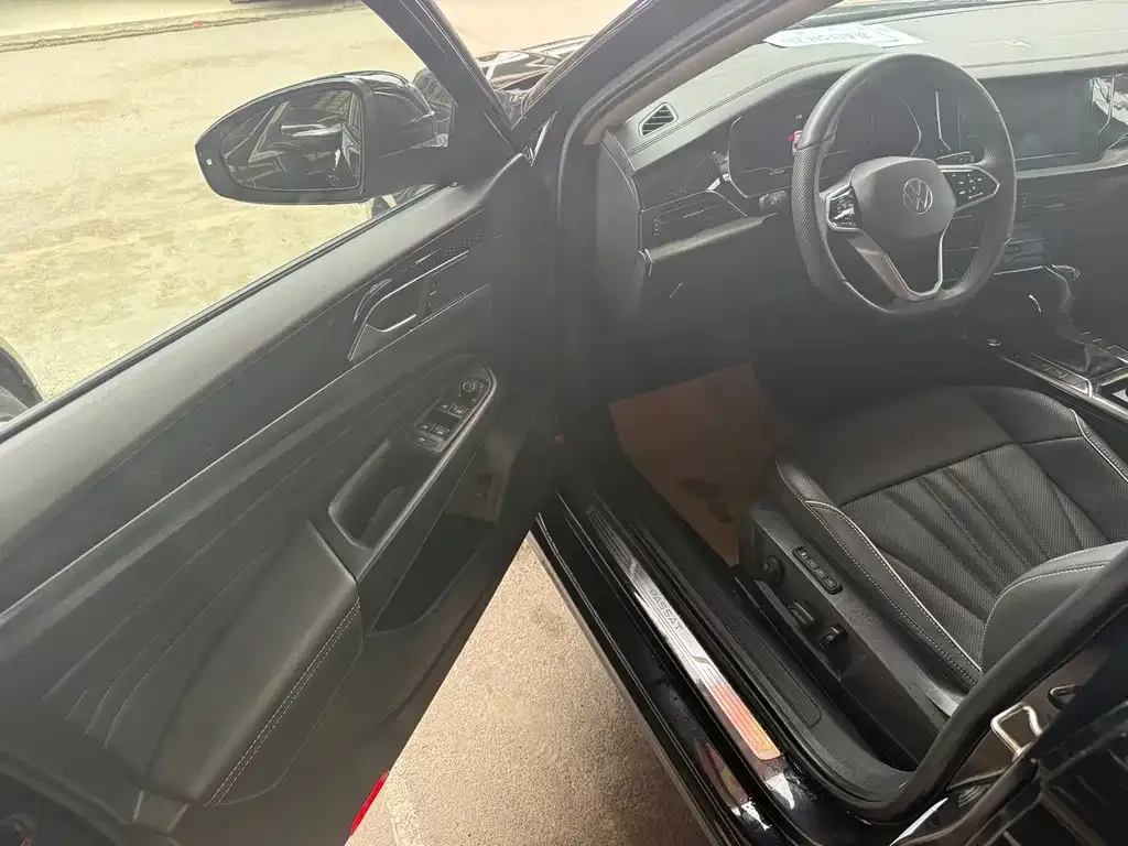 Volkswagen Passat 2024 из CN, фото 6