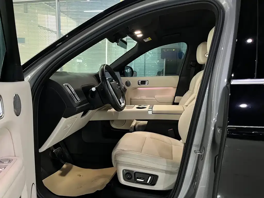 Li Auto L8 2024 из CN, фото 3