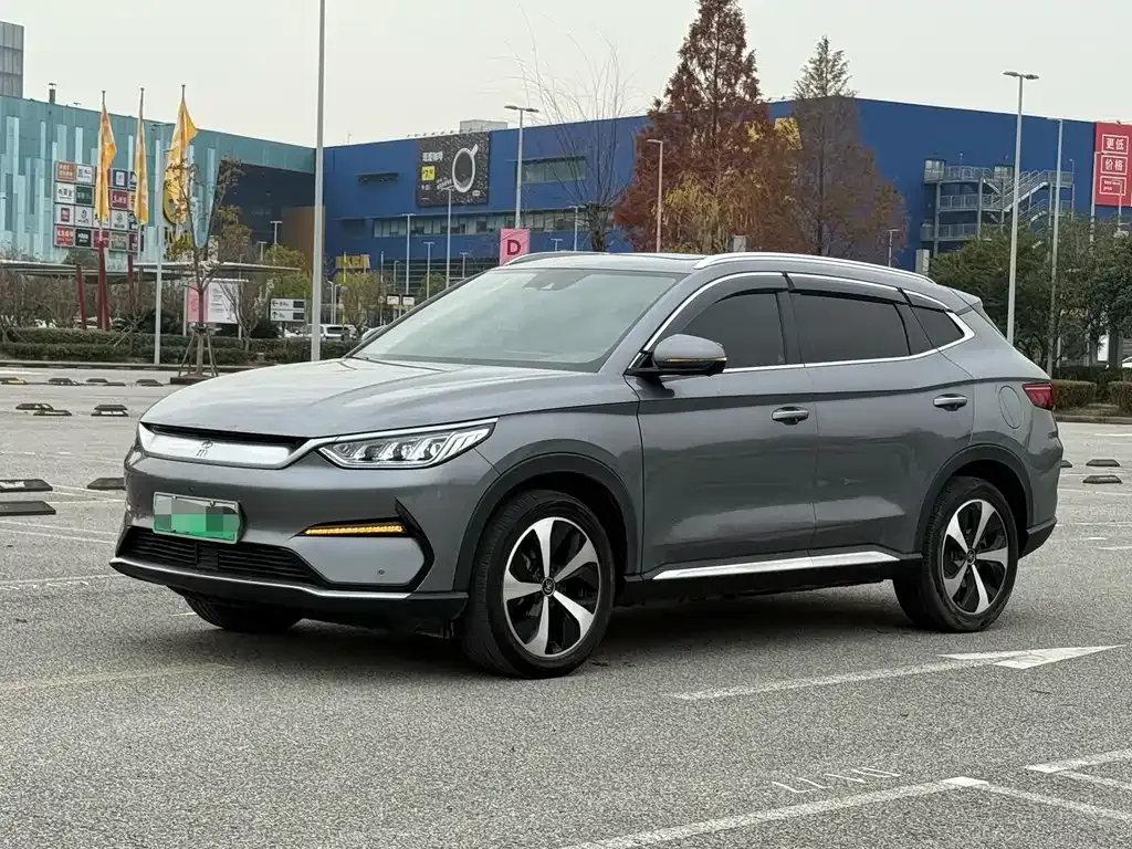 BYD PLUS New Energy — фото 1