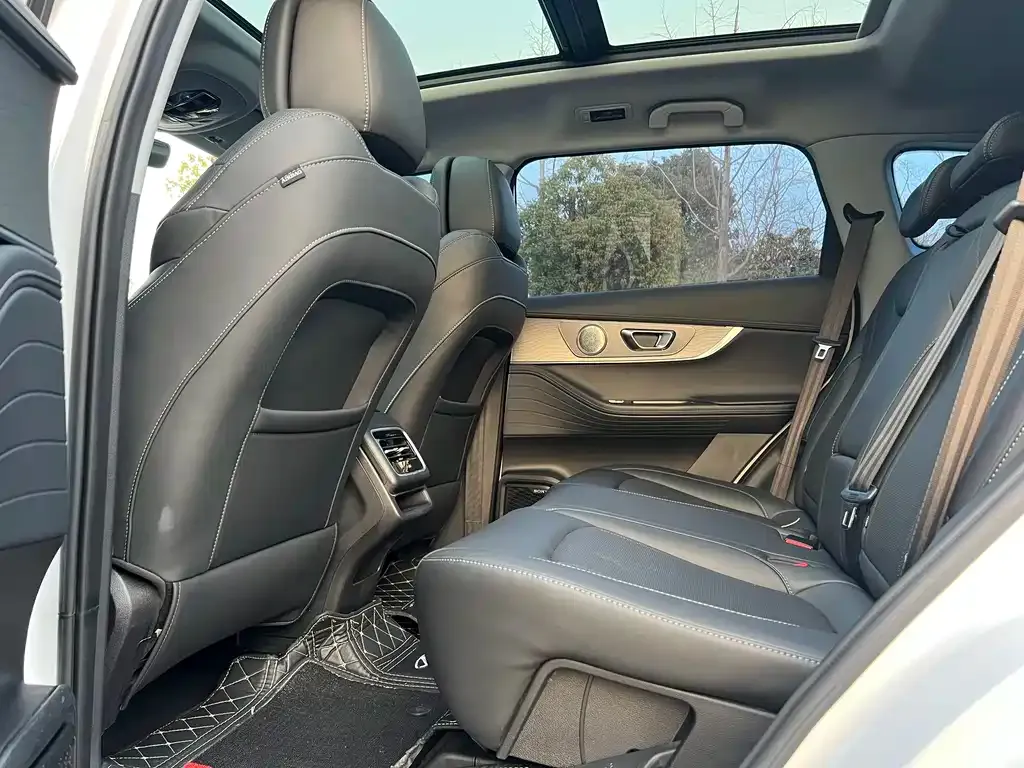 Chery Tiggo 8 PRO NEV 2023 из CN, фото 3