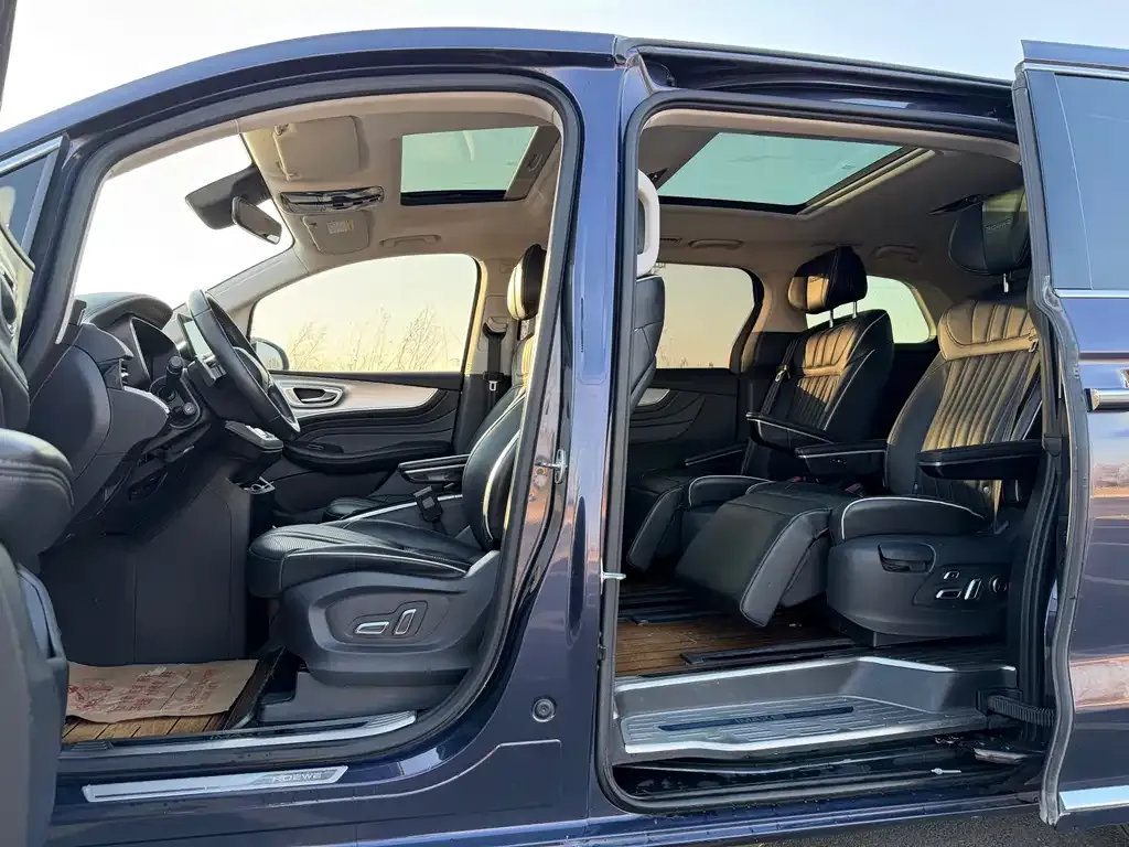 Roewe iMAX8 2021 из CN, фото 9
