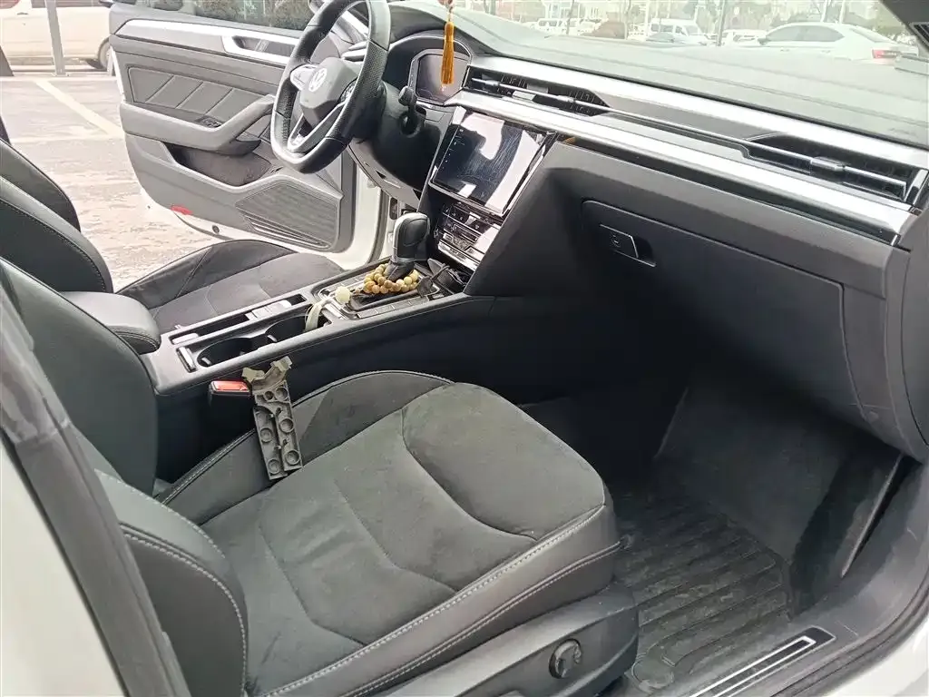 Volkswagen CC 2022 из CN, фото 4