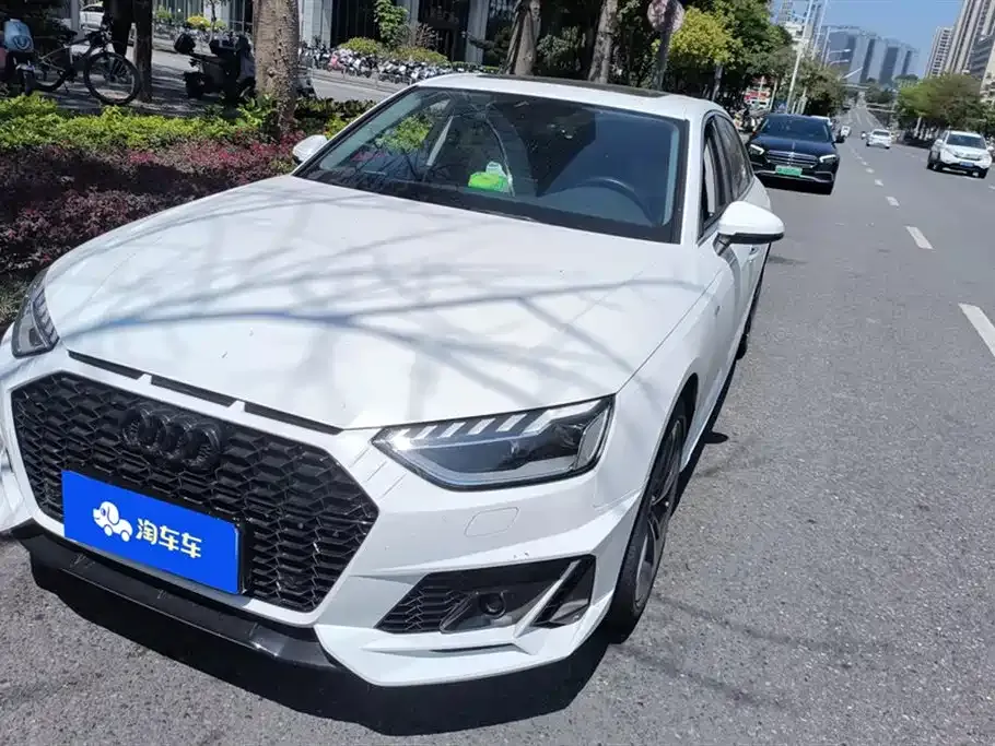 Audi A4L 2022 из CN, фото 1