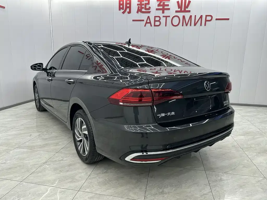 Volkswagen Bora 2023 из CN, фото 7