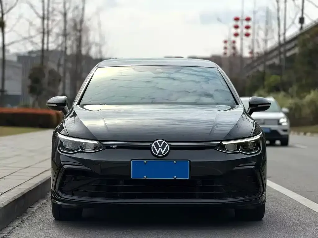 Volkswagen Golf 2022 из CN, фото 3