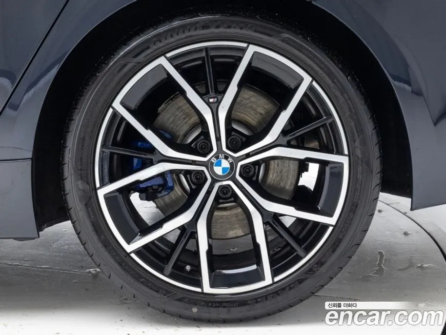 BMW 5-Series 2022 из KR, фото 9