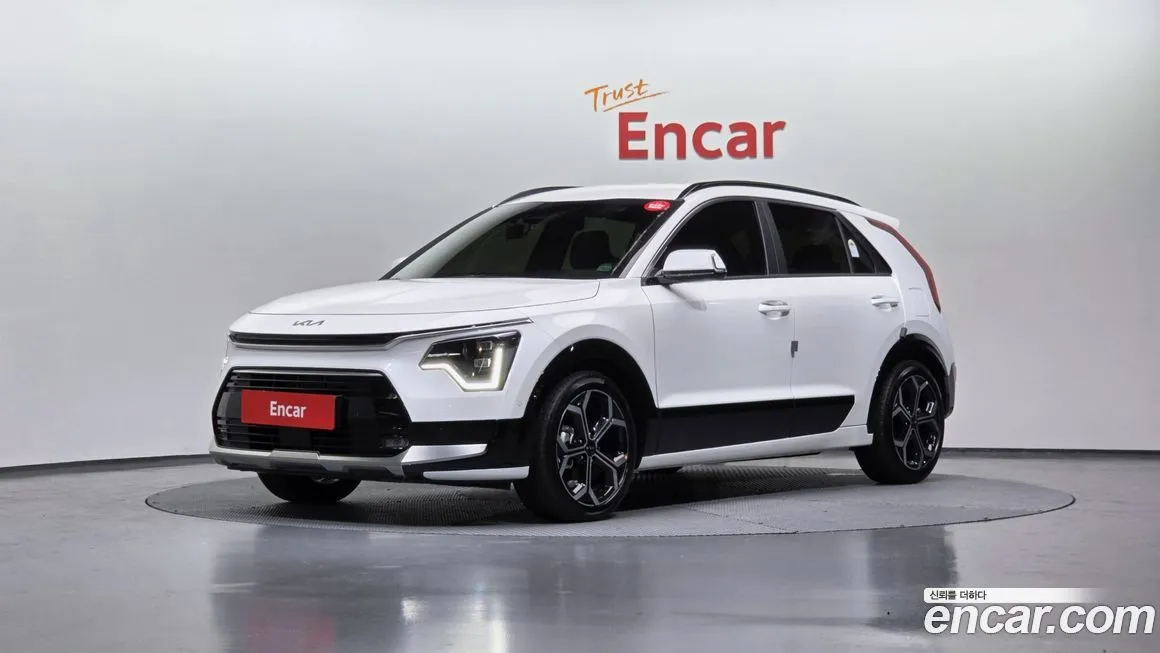 Kia Niro — фото 1