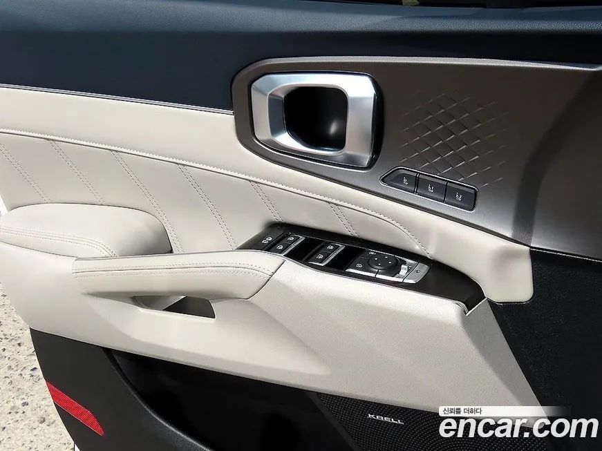 Kia Sorento — фото 9