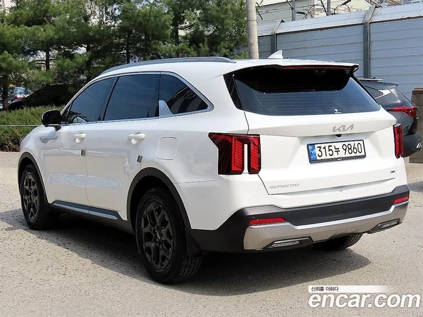 Kia Sorento — фото 8