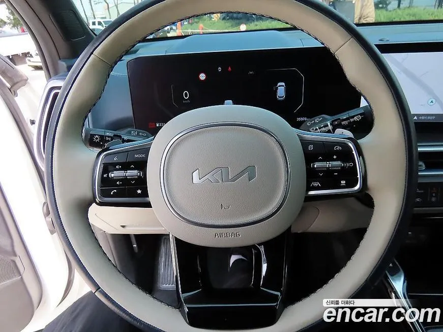 Kia Sorento — фото 6