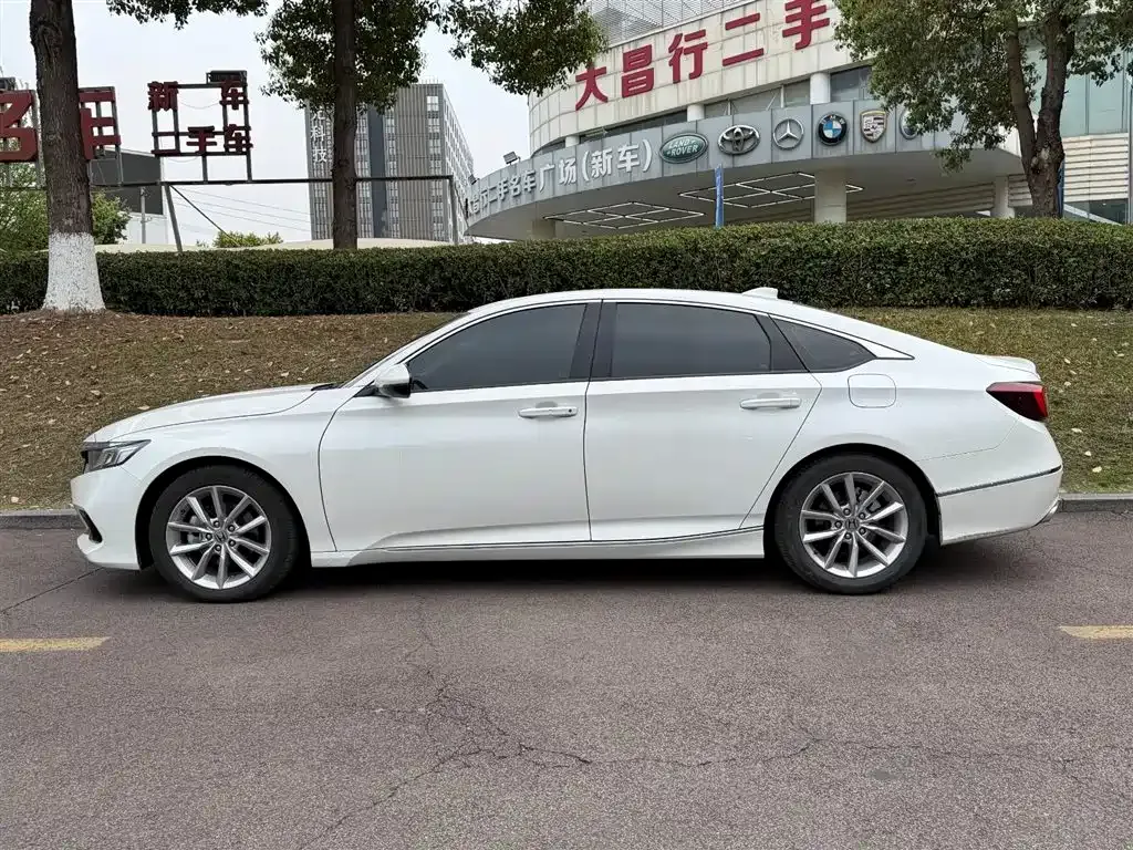 Honda Accord — фото 4