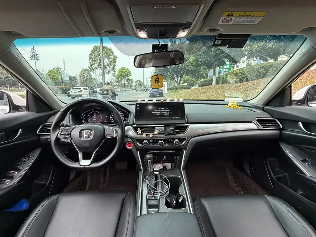 Honda Accord — фото 3