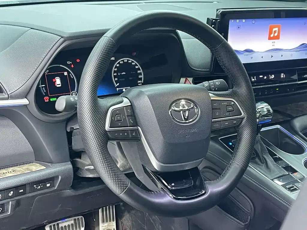 Toyota Sienna — фото 9