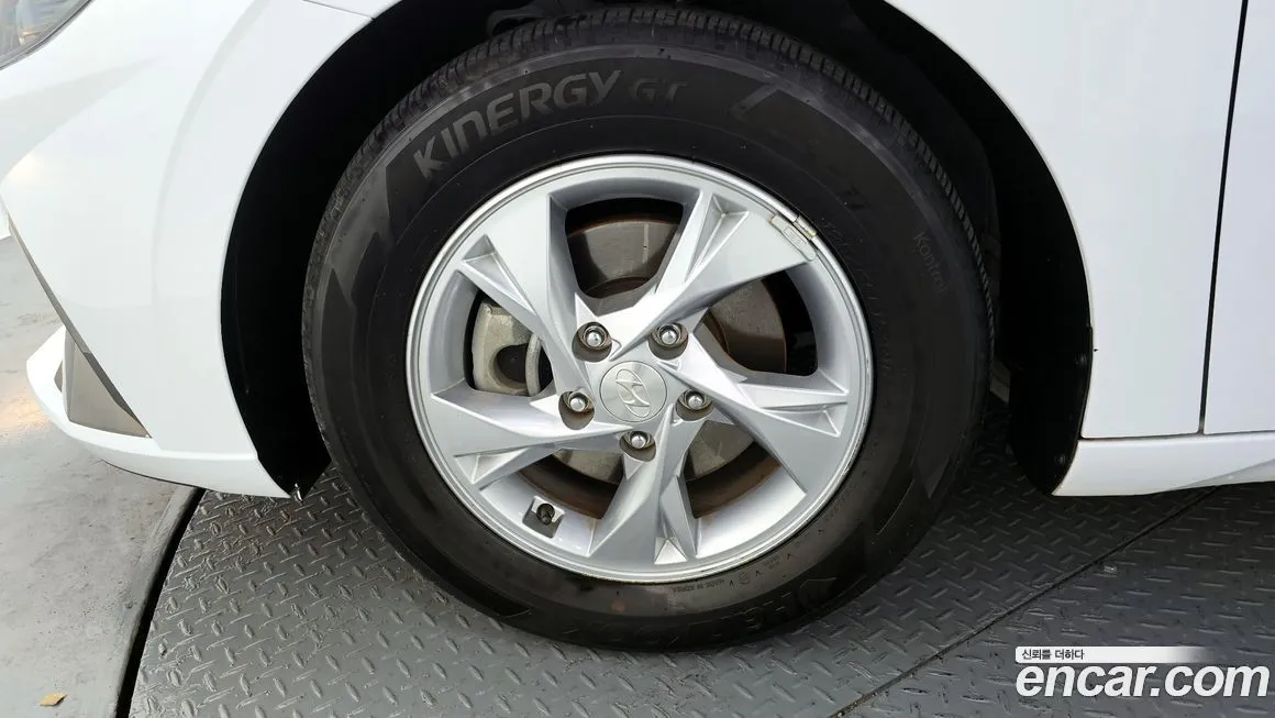 Hyundai AVANTE — фото 7