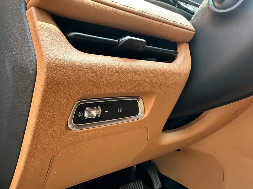 Geely Galaxy L7 — фото 10