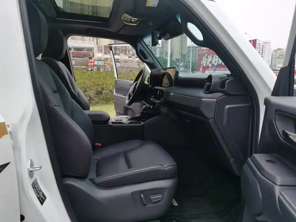 Toyota Prado 2025 из CN, фото 3