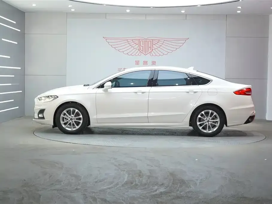 Ford Mondeo 2022 из CN, фото 10
