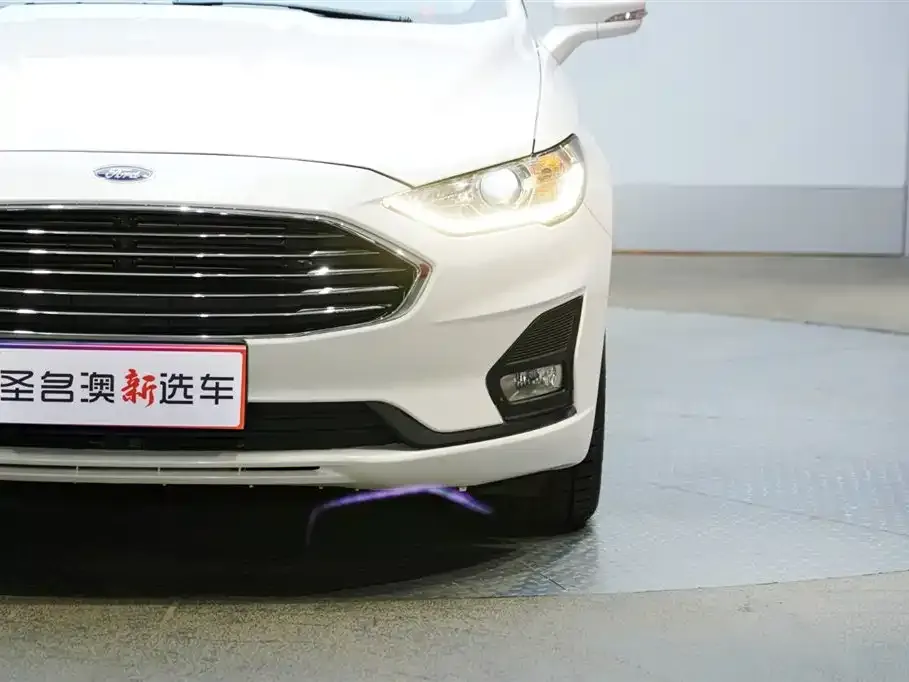 Ford Mondeo 2022 из CN, фото 3