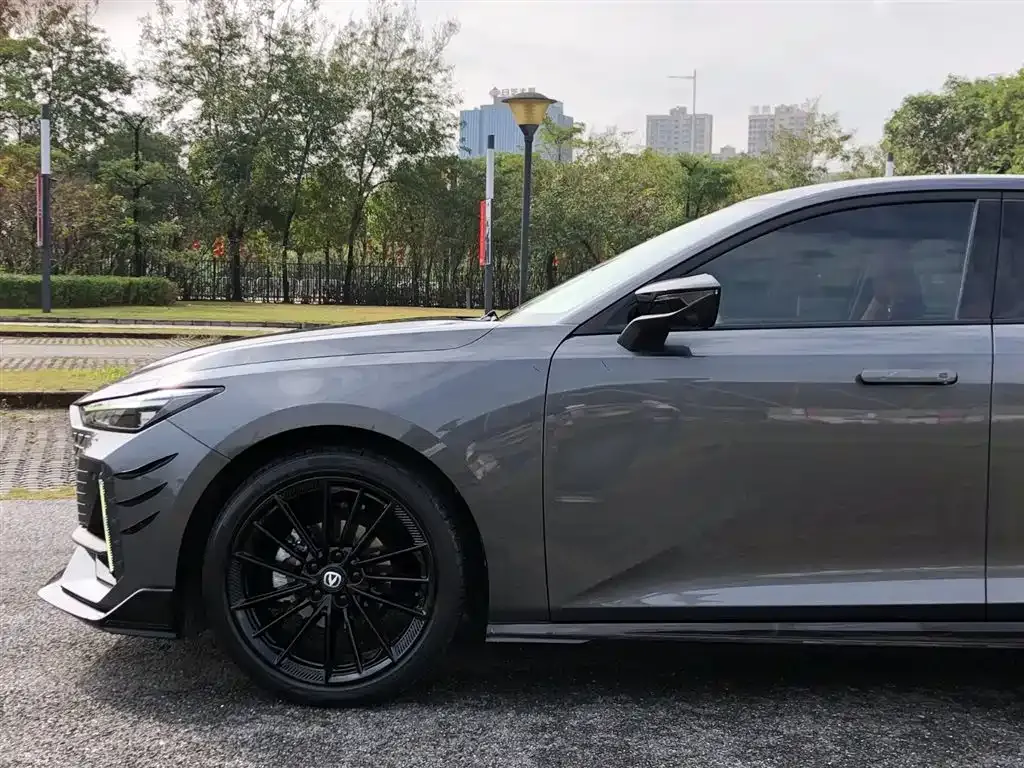 Changan UNI-V 2024 из CN, фото 3