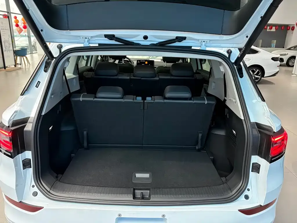 Volkswagen ID.6 X 2023 из CN, фото 6