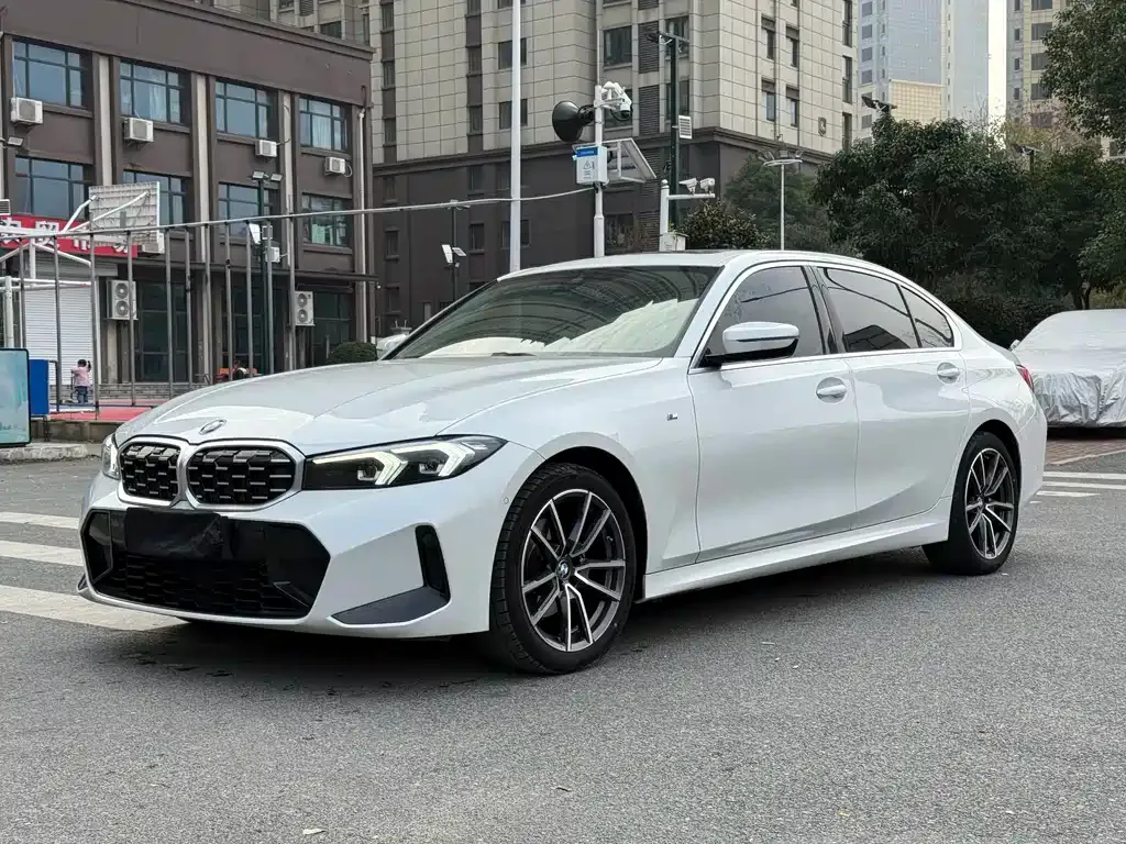BMW 3 Series — фото 1