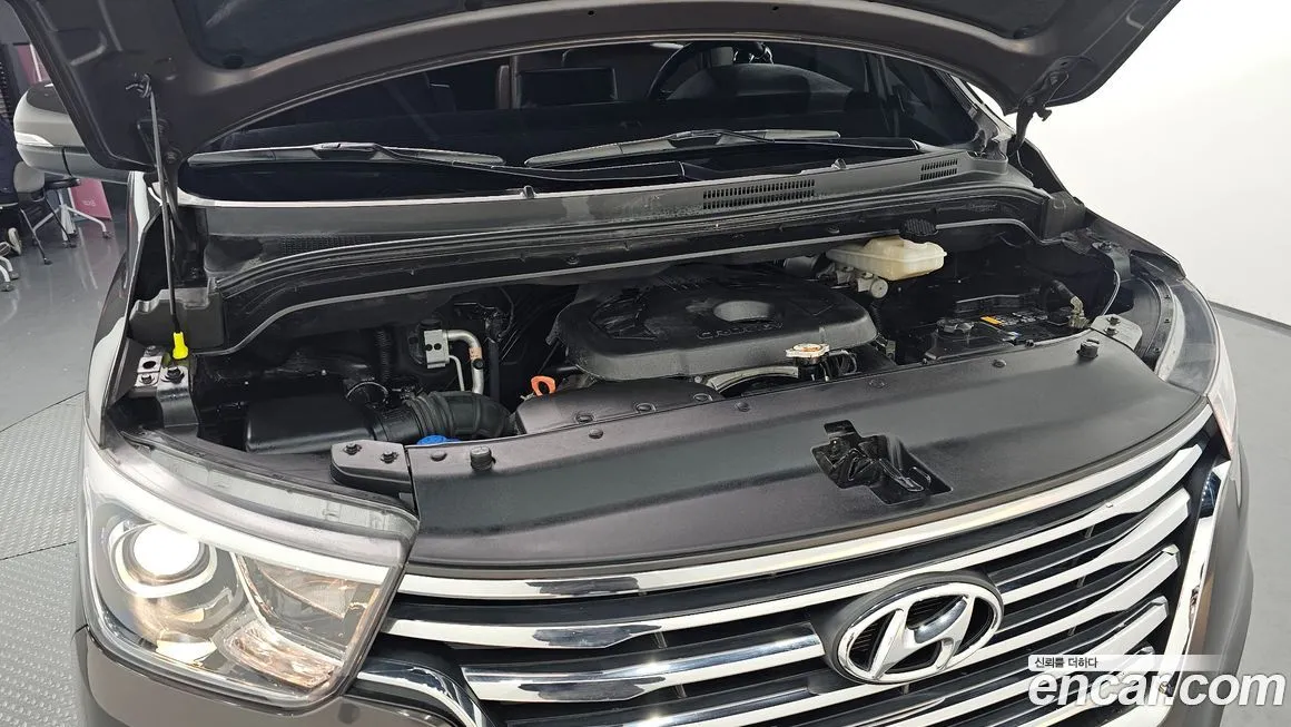 Hyundai Starex 2021 из KR, фото 2