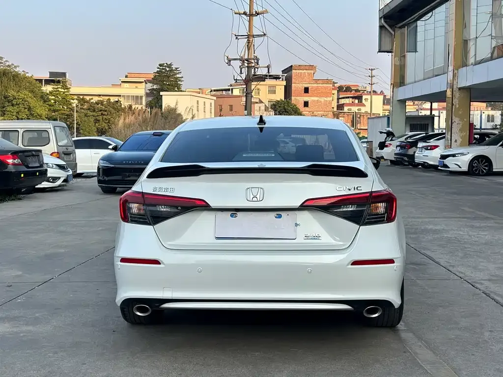Honda Civic — фото 5