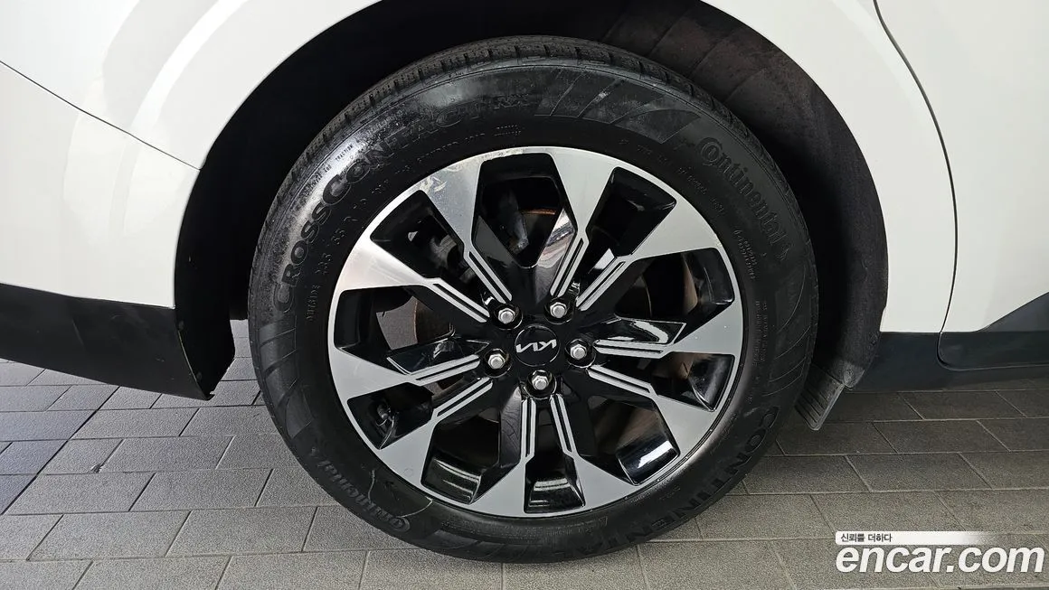 Kia Carnival — фото 10