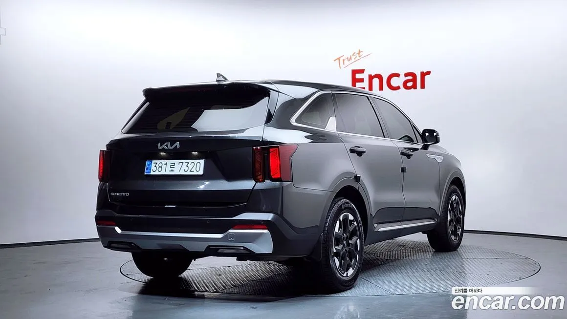 Kia Sorento — фото 4