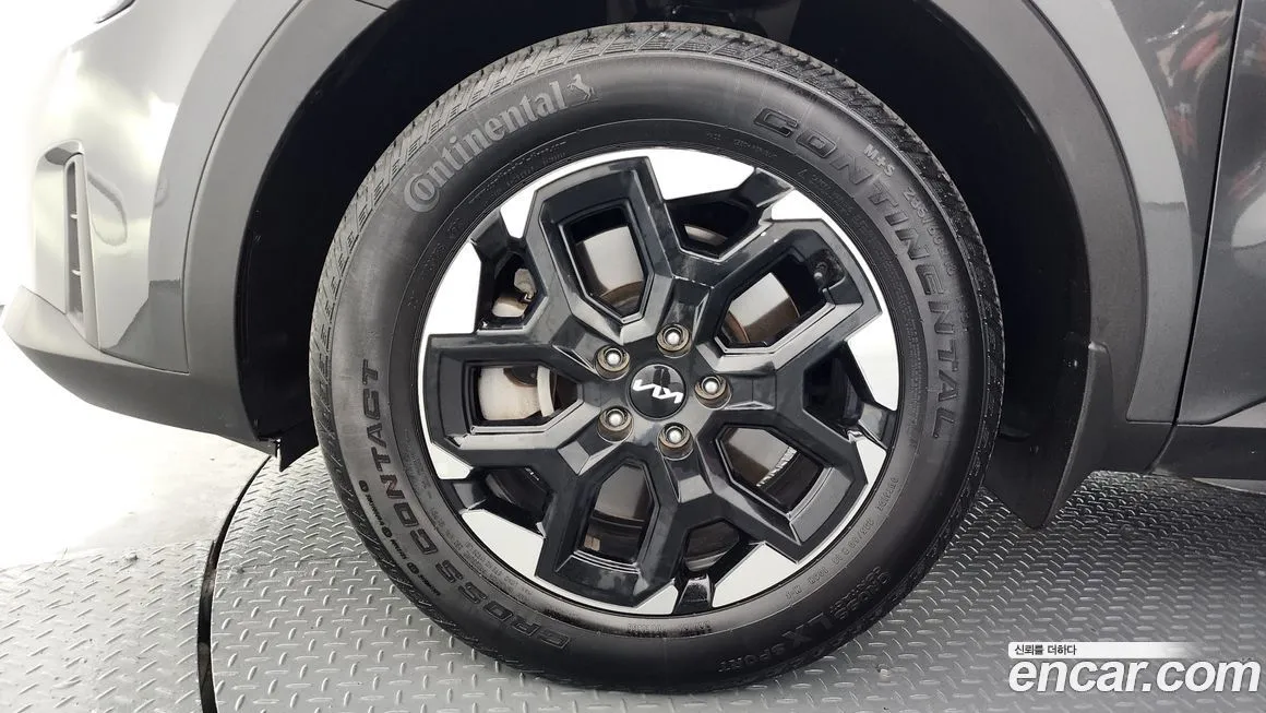 Kia Sorento — фото 8