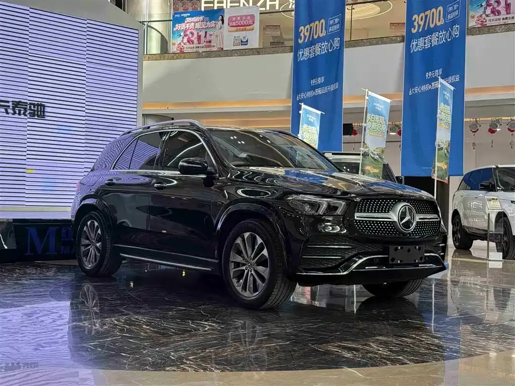 Mercedes-Benz GLE — фото 1