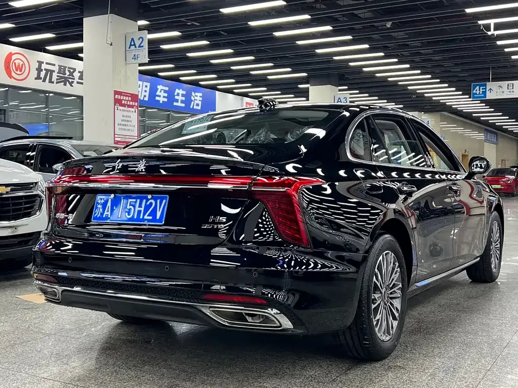 Hongqi H5 — фото 10