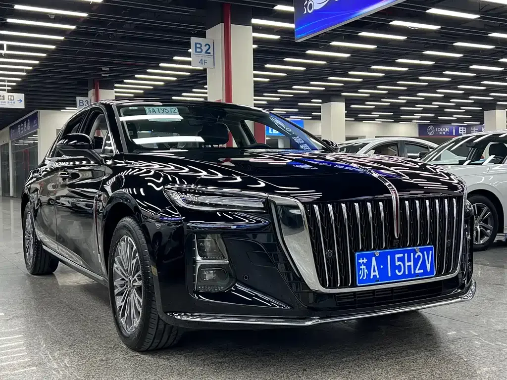 Hongqi H5 — фото 9