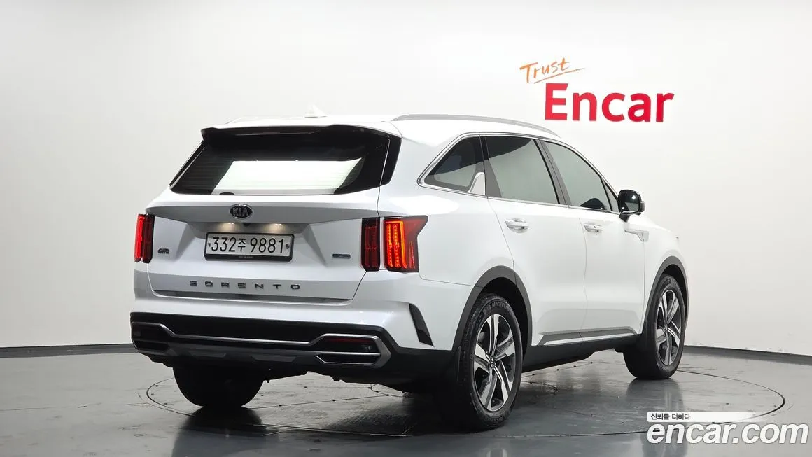 Kia Sorento — фото 6