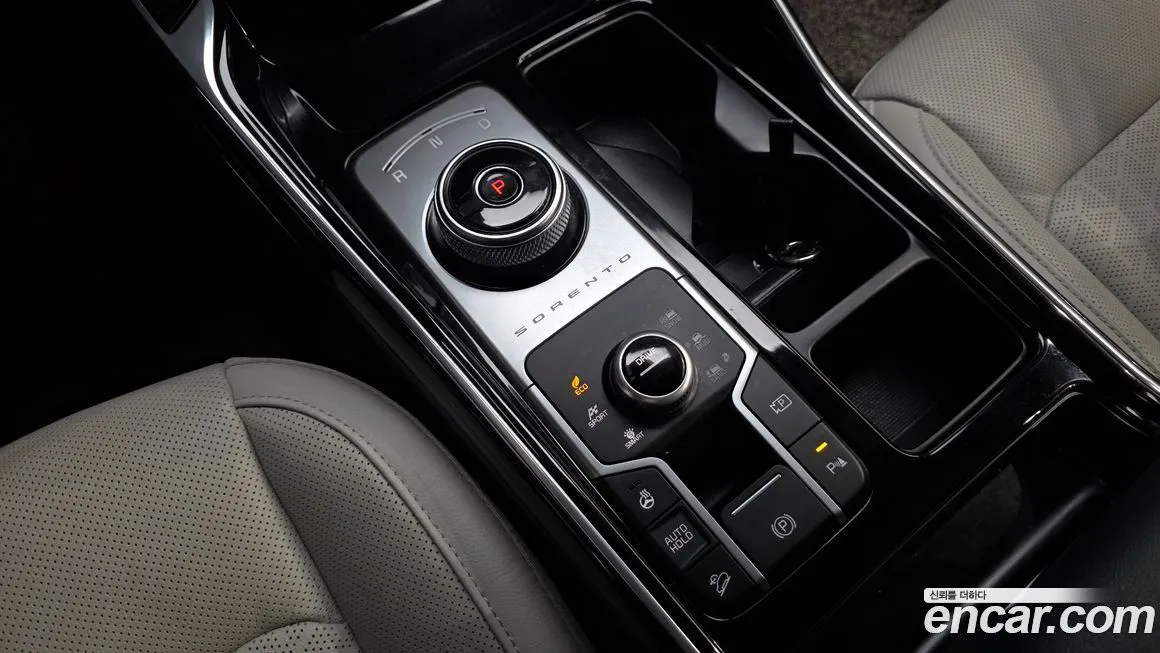 Kia Sorento — фото 10