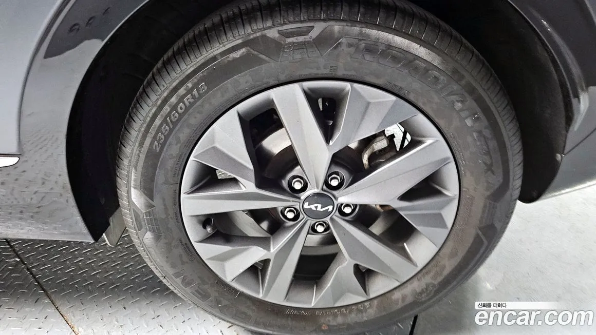 Kia Sportage — фото 8