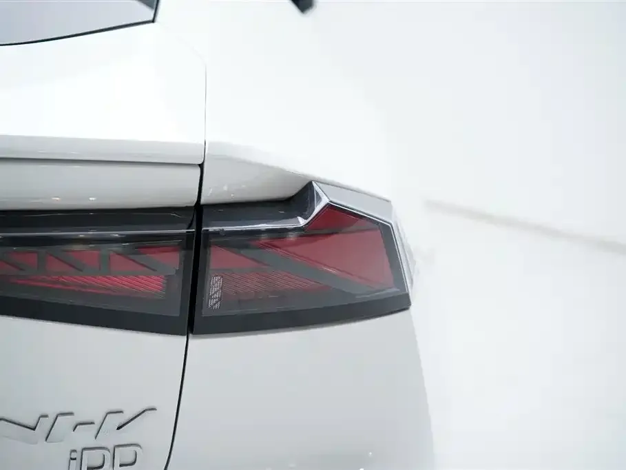 Changan UNI-V iDD 2023 из CN, фото 7