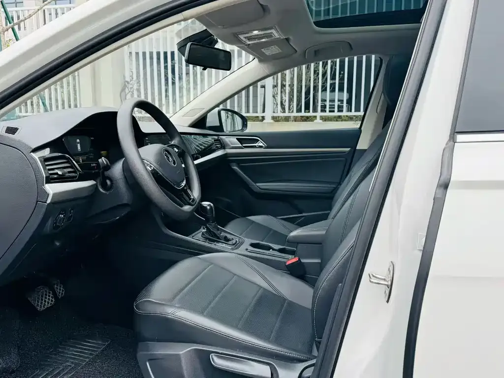 Volkswagen Lavida 2022 из CN, фото 5