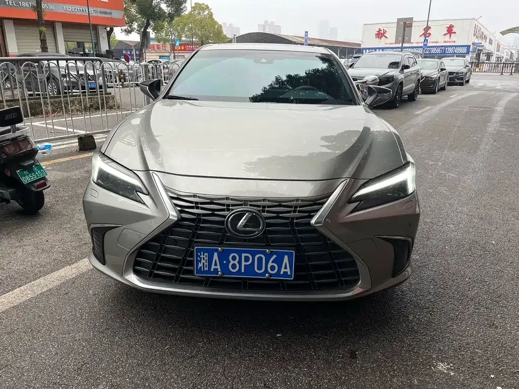 Lexus ES 2025 из CN, фото 8
