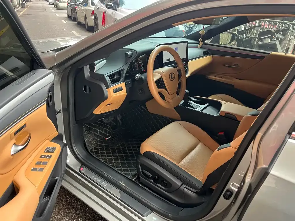 Lexus ES 2025 из CN, фото 9