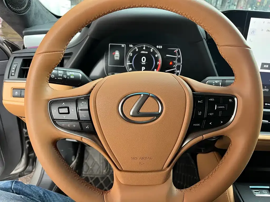 Lexus ES 2025 из CN, фото 5